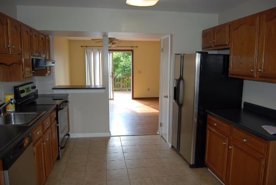 Home for Rent in Pasadena - Centergate Court, Pasadena, MD 21122