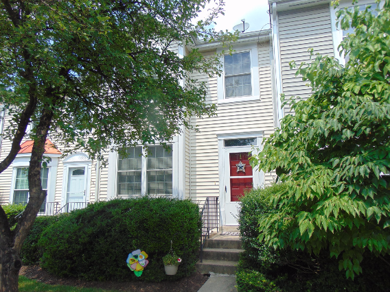 Home for Rent in Crofton - Heather Place, Crofton, MD 21114