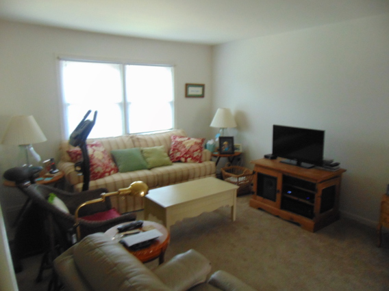 Home for Rent in Severna Park - Charington Drive, Severna Park, MD 21146