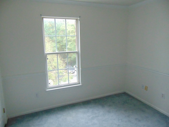 Home for Rent in Elkridge - Bayberry Court, Elkridge, MD 21075