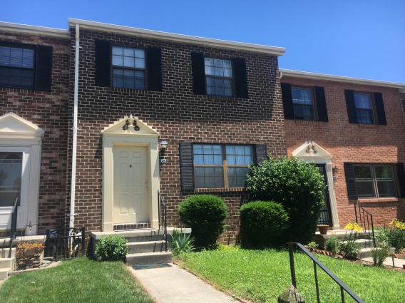 Home for Rent in Catonsville - 12 Heather Hill Court, Catonsville, MD 21228