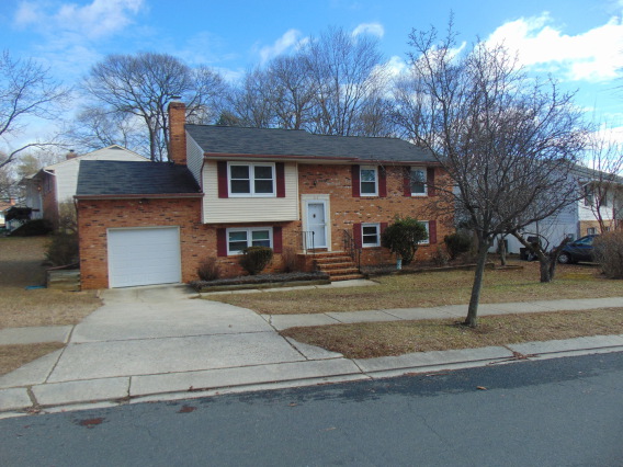 Home for Rent in Severna Park - Charington Drive, Severna Park, MD 21146