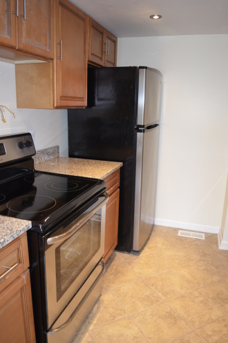Kitchen - Dendron Court, Parkville, MD 21234
