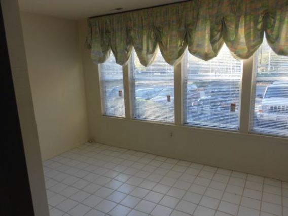 Ellicott City Home for Rent - 7852 Mayfair Circle, Ellicott City, MD 21041