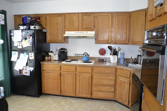 Kitchen - Tudor Court, Timonium, MD 21093